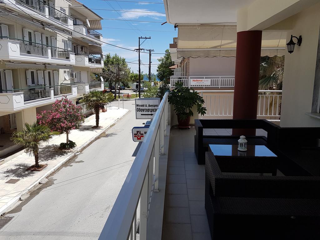 Bourlis Apartments Aszproválta Kültér fotó