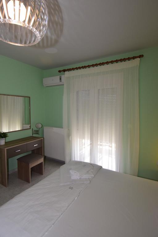 Bourlis Apartments Aszproválta Kültér fotó